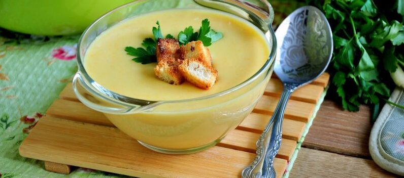 Zucchini soup puree for drinking diet